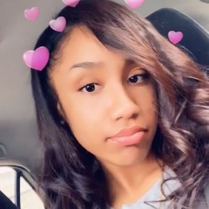 Meet your Posher, Taisha